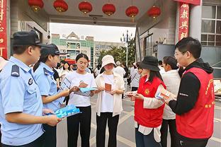 今日球衣退役！聊聊你对易建联的球场回忆吧？